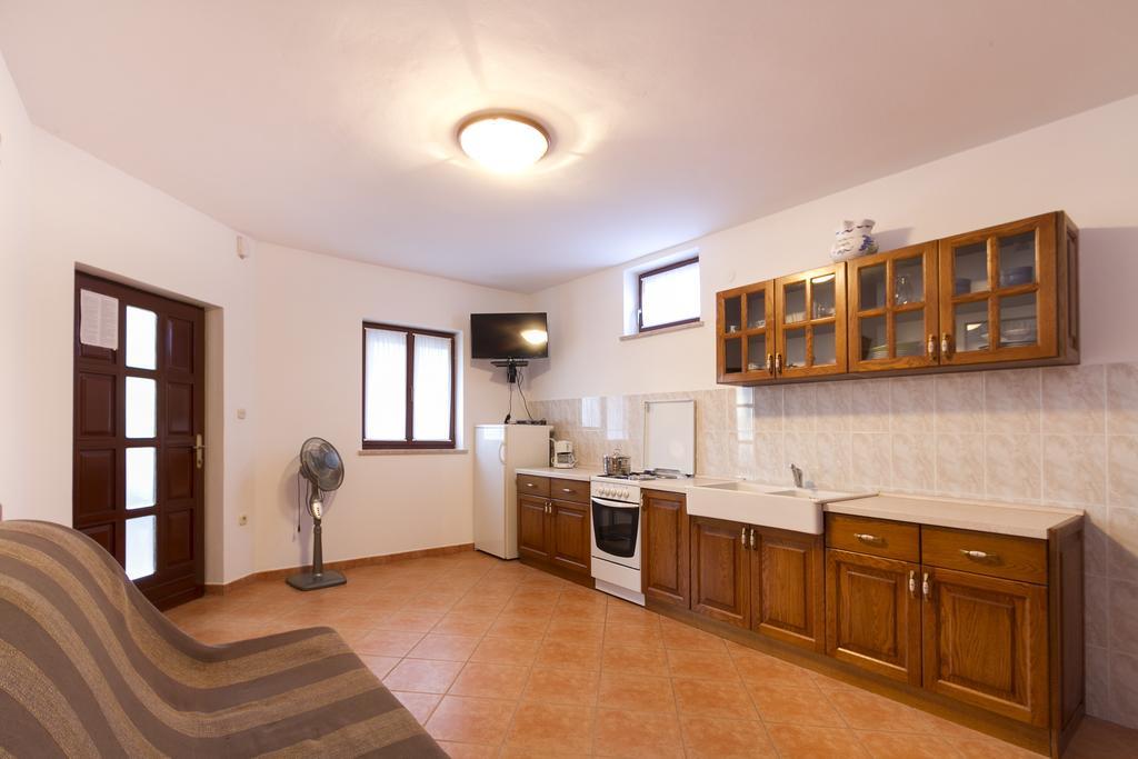 Apartments Rajkovic Labin  Zimmer foto